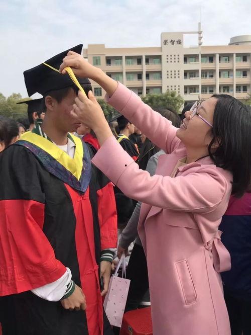 成人礼拨穗视频,青春绽放，梦想启航